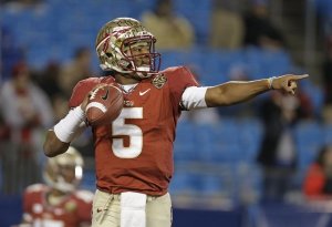 jameis-winston-pointing-in-charlotte
