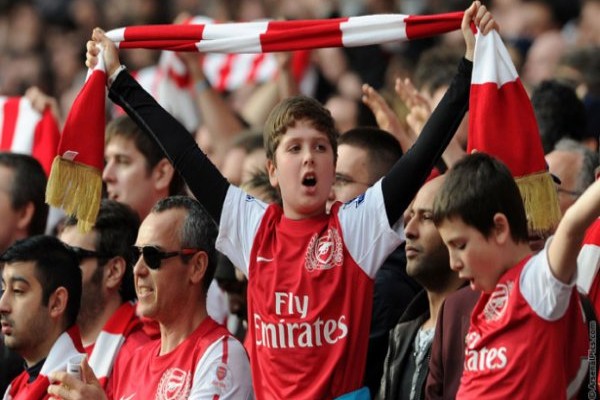 gun__1366370103_young_fans-arsenal